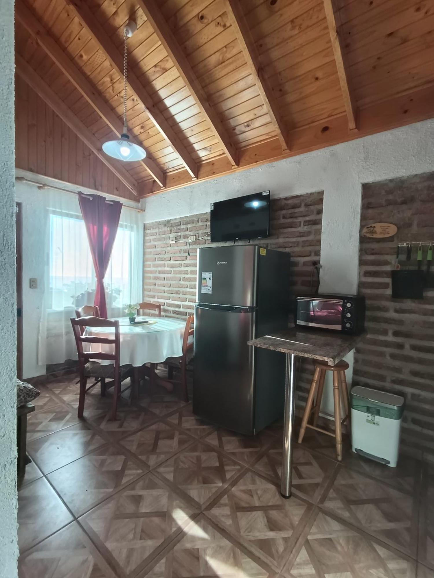 Hostal Julia 엘퀴스토 외부 사진